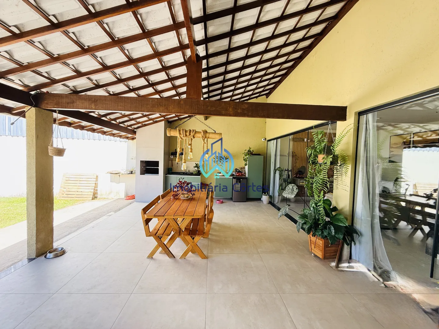 🏡 Casa moderna com acabamento de alto padr&atilde;o e espa&ccedil;o gourmet completo! Rua Estevan Batista Guapimirim - 
