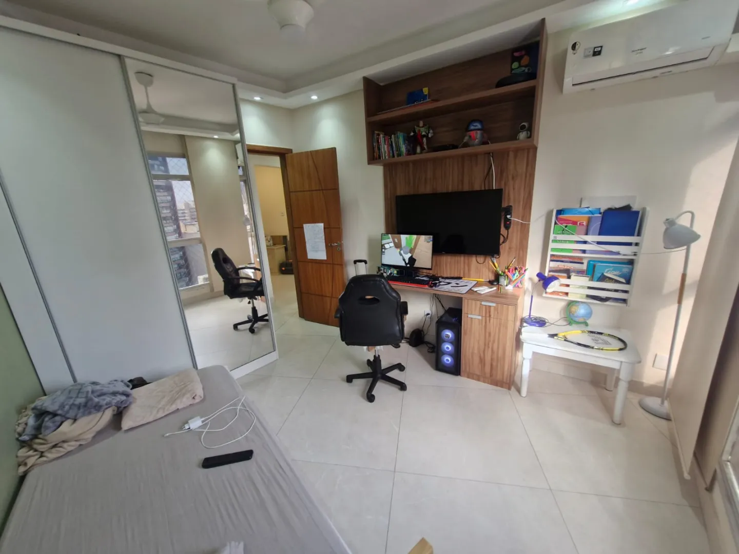 APARTAMENTO 3 QUARTOS SU&Iacute;TE VISTA MAR 2 GARAGENS DEP. QUADRA ELEVADOR &Agrave; VENDA NA BARRA! Avenida Princesa Isabel Salvador - 