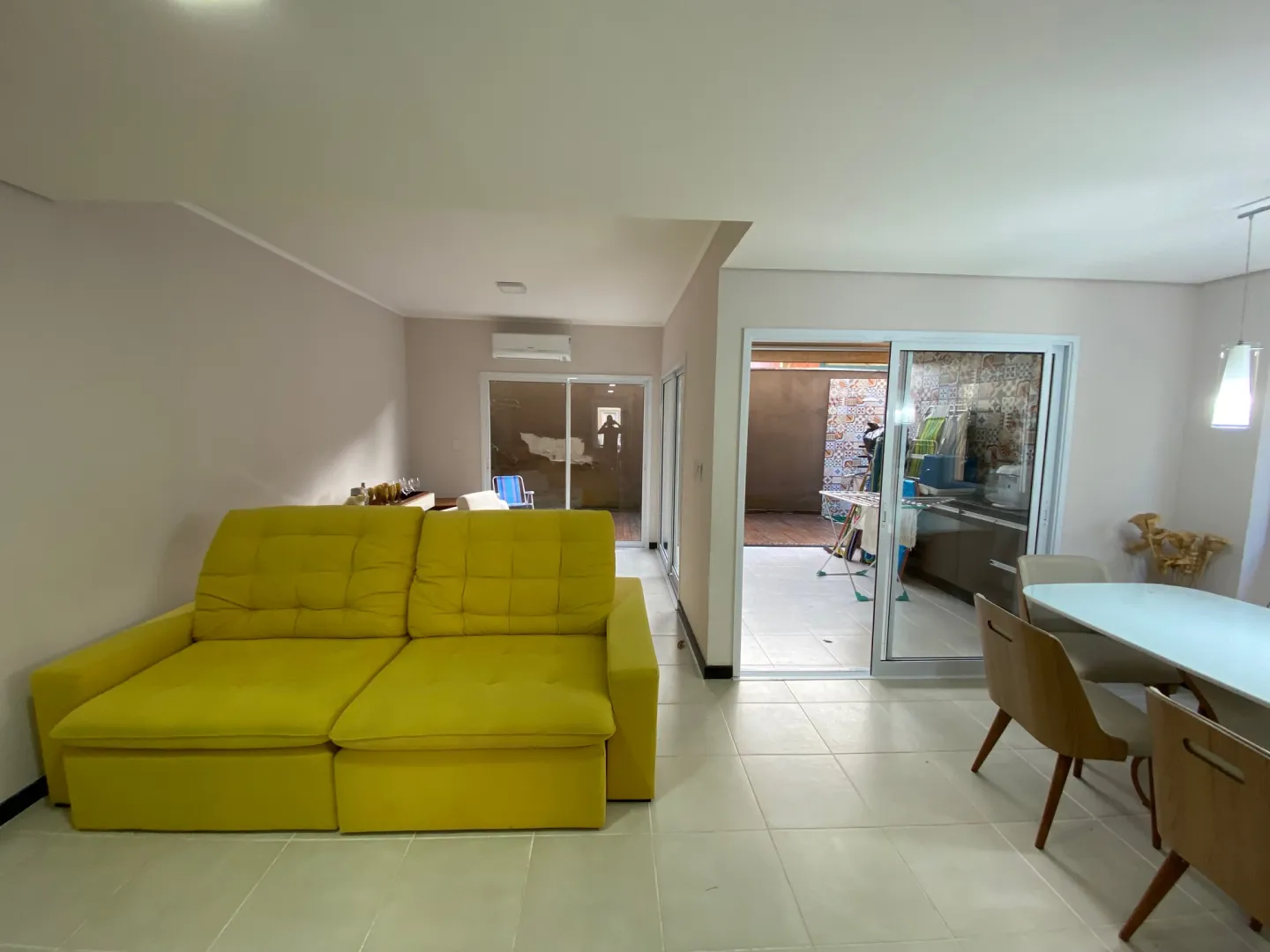 casa dentro de condom&iacute;nio na estrada do cascalho  São Sebastião - 