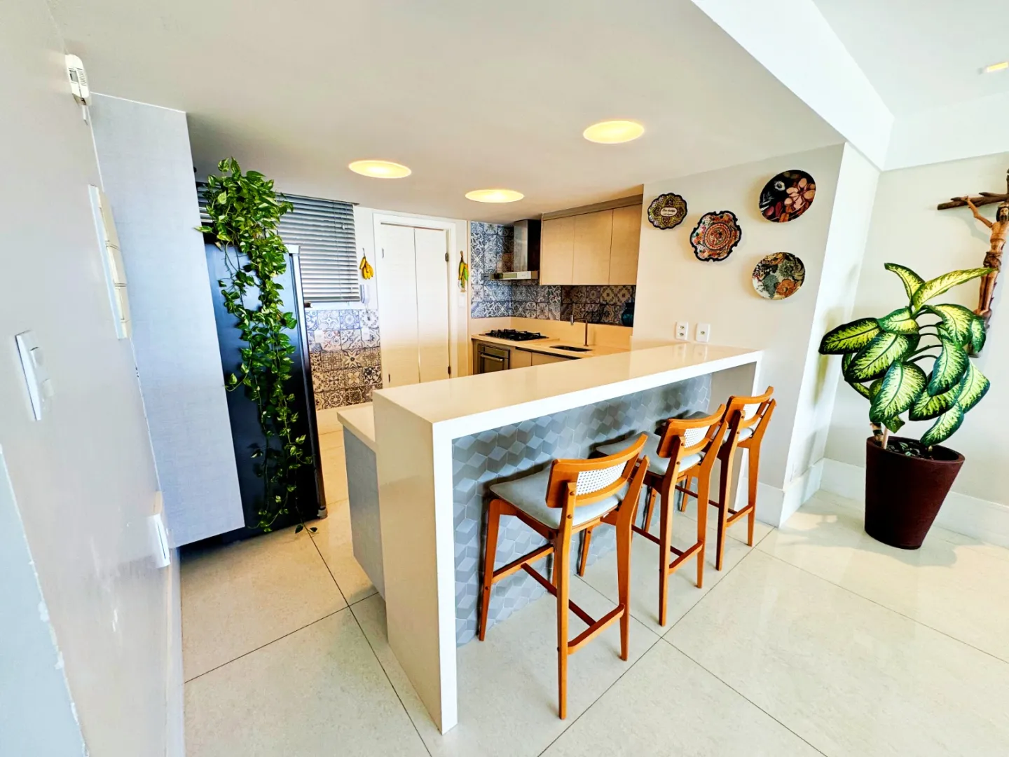 APARTAMENTO ALTO PADR&Atilde;O 3 SU&Iacute;TES LAVABO DEPEND&Ecirc;NCIA 4 GARAGENS PISCINA &Agrave; VENDA NA GRA&Ccedil;A! Alameda Capimirim Salvador - 