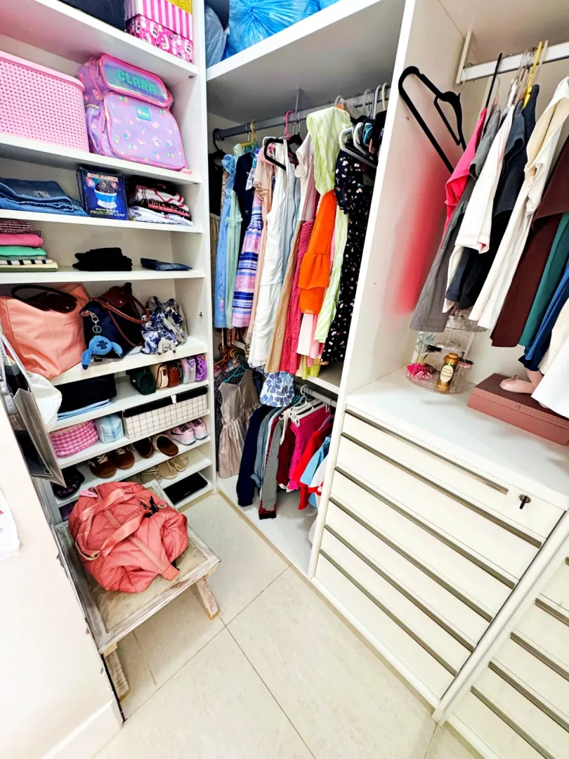 APARTAMENTO ALTO PADR&Atilde;O 3 SU&Iacute;TES LAVABO DEPEND&Ecirc;NCIA 4 GARAGENS PISCINA &Agrave; VENDA NA GRA&Ccedil;A! Alameda Capimirim Salvador - 