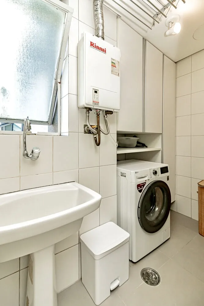 R$ 495.000 - EXCELENTE APARTAMENTO - ANDAR ALTO - 66M2 - 2 DORM - INFRA Rua Anita Garibaldi Porto Alegre - 