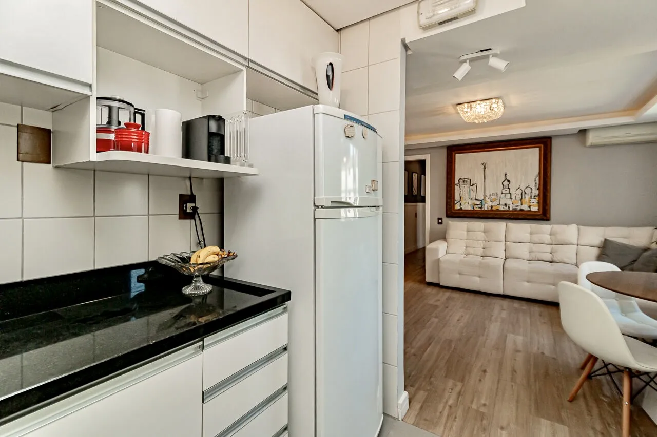 R$ 495.000 - EXCELENTE APARTAMENTO - ANDAR ALTO - 66M2 - 2 DORM - INFRA Rua Anita Garibaldi Porto Alegre - 