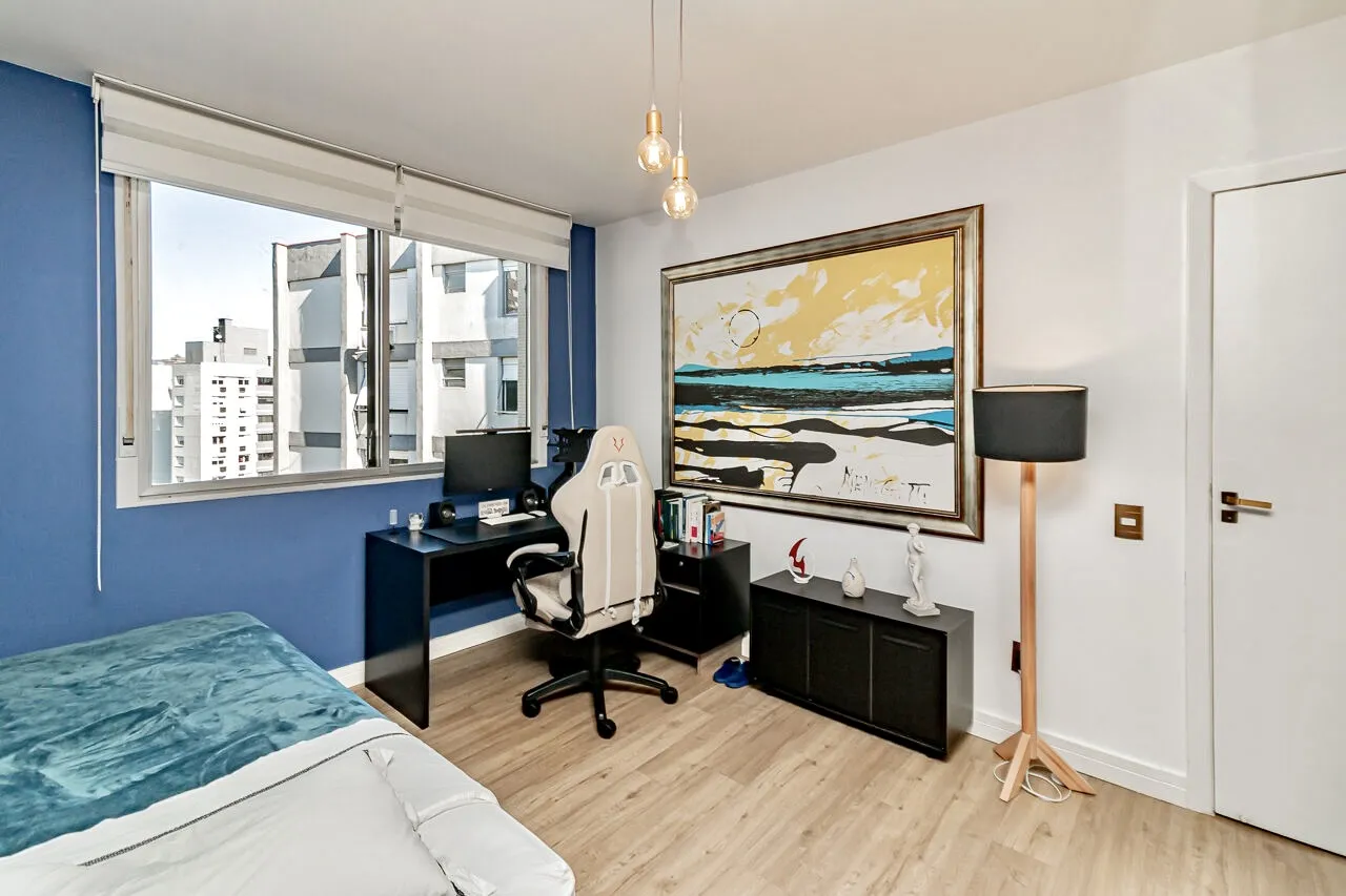 R$ 495.000 - EXCELENTE APARTAMENTO - ANDAR ALTO - 66M2 - 2 DORM - INFRA Rua Anita Garibaldi Porto Alegre - 
