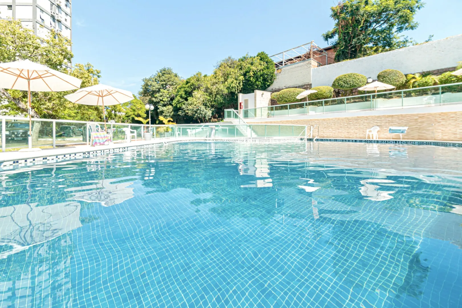 R$ 495.000 - EXCELENTE APARTAMENTO - ANDAR ALTO - 66M2 - 2 DORM - INFRA Rua Anita Garibaldi Porto Alegre - 