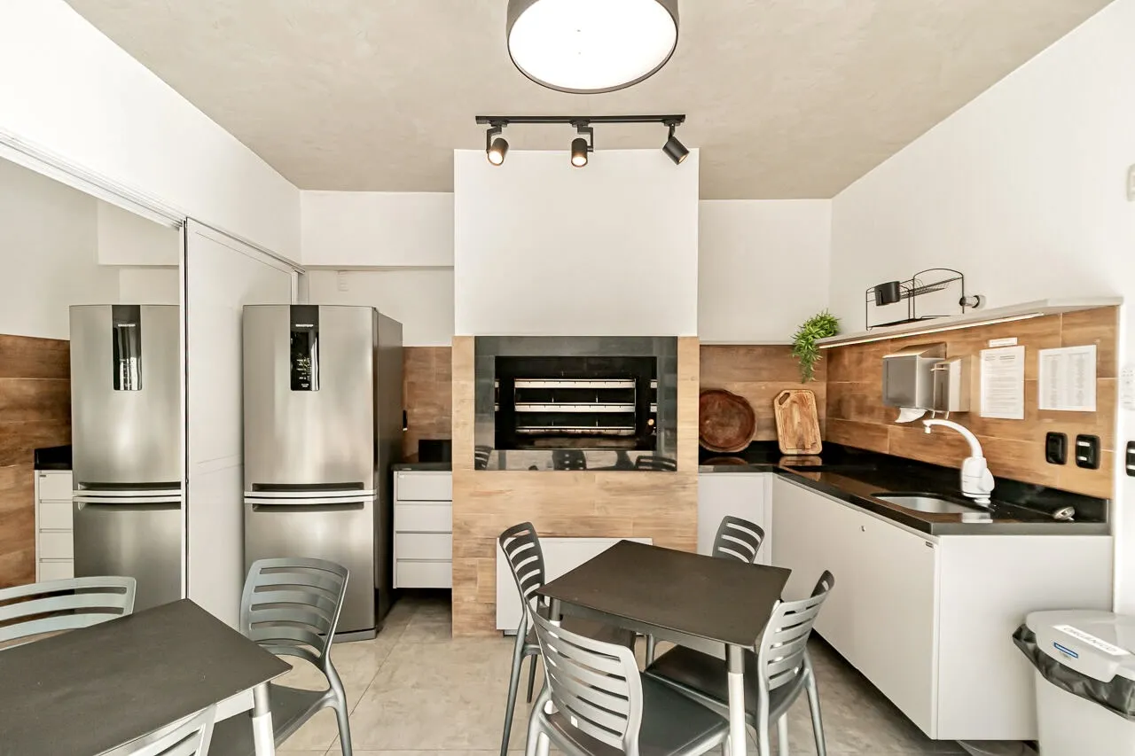 R$ 495.000 - EXCELENTE APARTAMENTO - ANDAR ALTO - 66M2 - 2 DORM - INFRA Rua Anita Garibaldi Porto Alegre - 