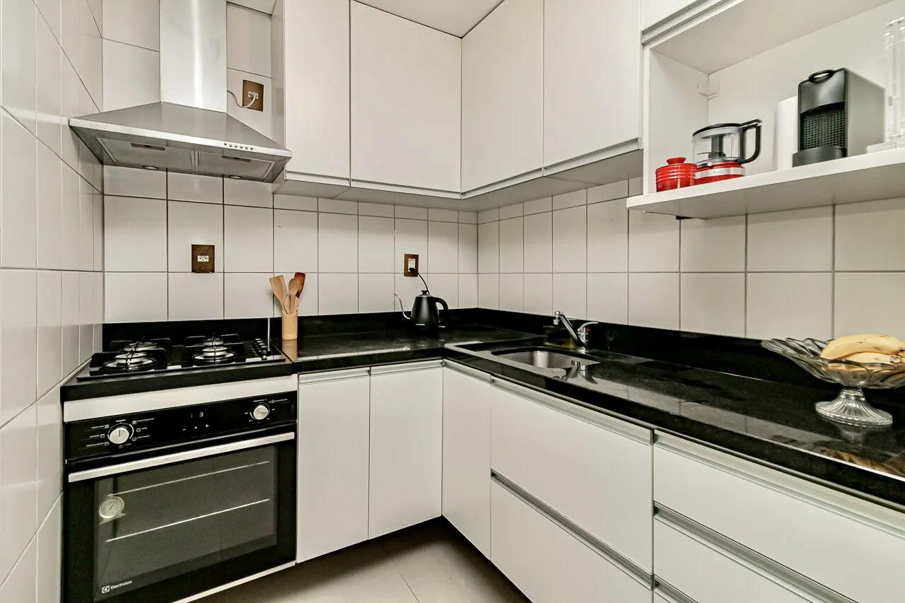 R$ 495.000 - EXCELENTE APARTAMENTO - ANDAR ALTO - 66M2 - 2 DORM - INFRA Rua Anita Garibaldi Porto Alegre - 