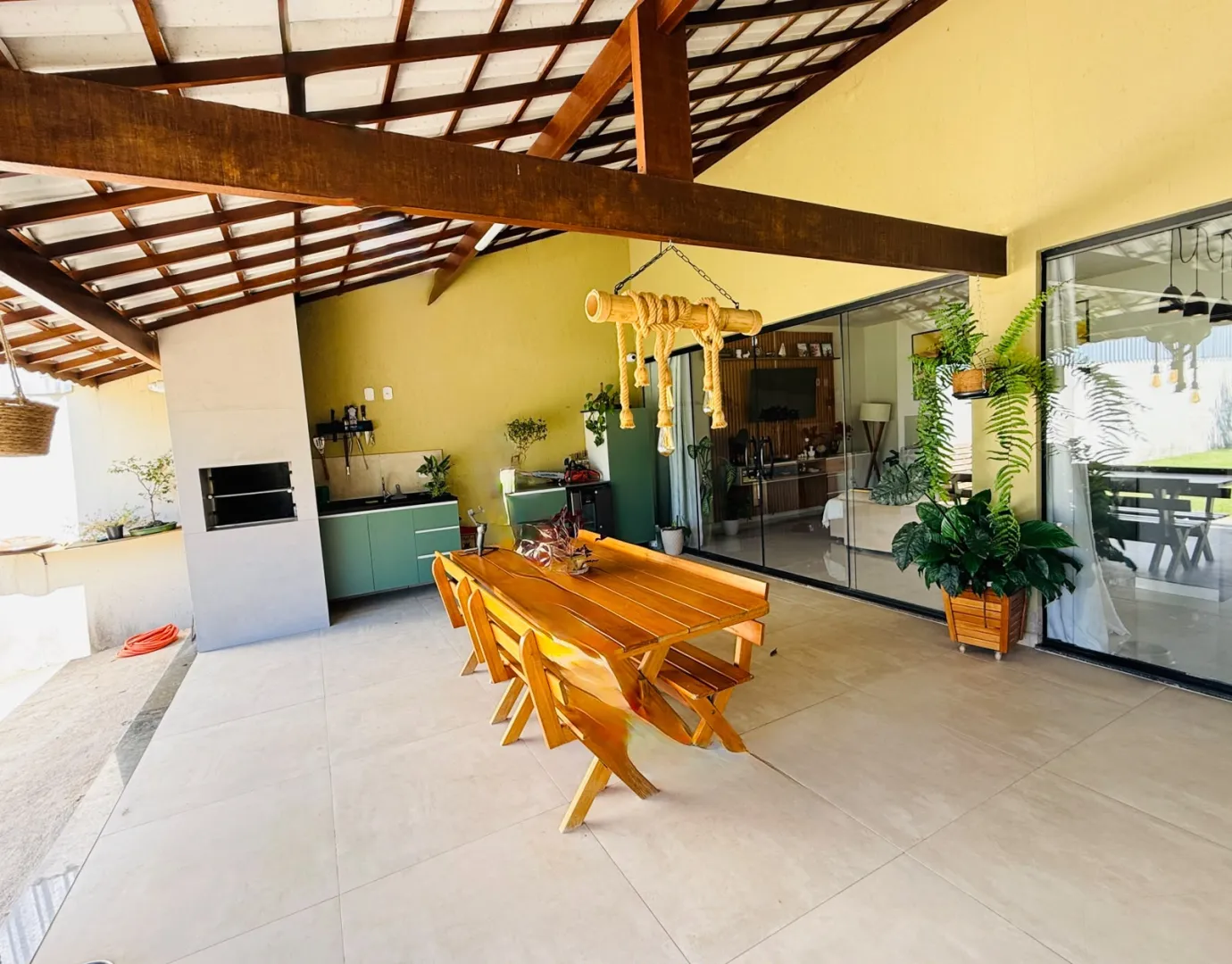 Casa de Alto Padr&atilde;o com Espa&ccedil;o Gourmet e Acabamento Premium  Guapimirim - 