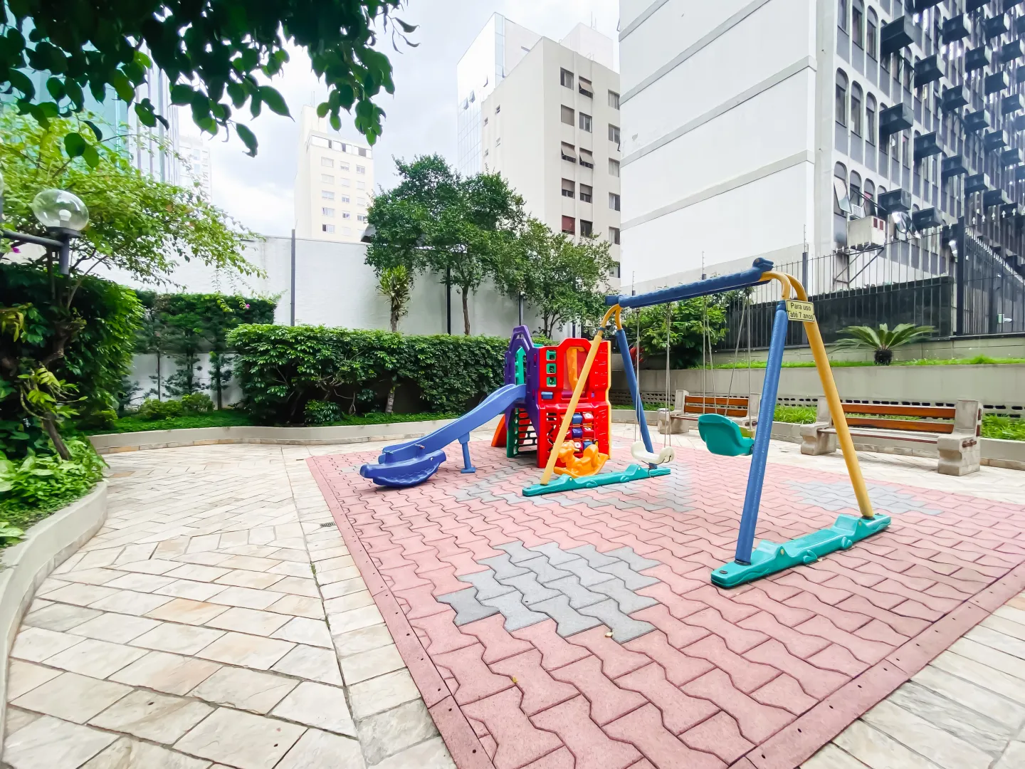 Apartamento no Itaim Bibi Podium | 118 m&sup2; | 2 Dormit&oacute;rios (1 Su&iacute;te)  S&atilde;o Paulo  São Paulo - 