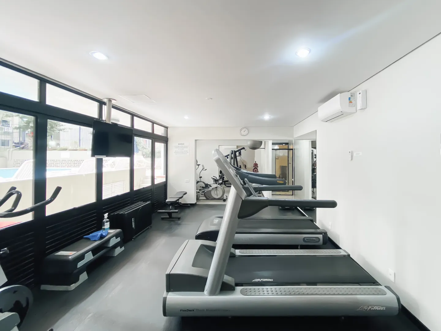 Apartamento no Itaim Bibi Podium | 118 m&sup2; | 2 Dormit&oacute;rios (1 Su&iacute;te)  S&atilde;o Paulo  São Paulo - 