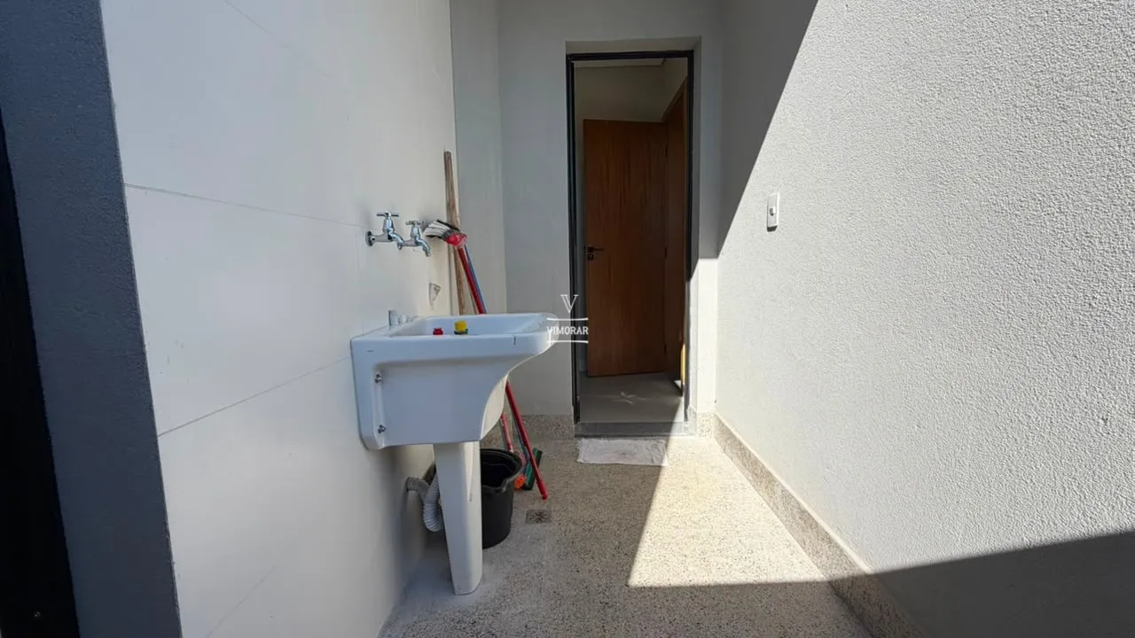 Sobrado 3 su&iacute;tes + 3 vagas de garagem  Mogi das Cruzes - 