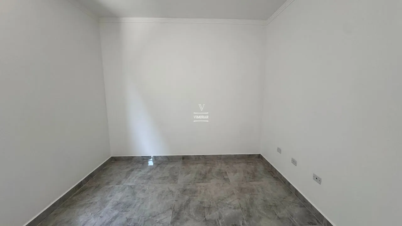 Casa t&eacute;rrea 2 dormit&oacute;rios sendo 1 su&iacute;te + 4 vagas de garagem  Itaquaquecetuba - 