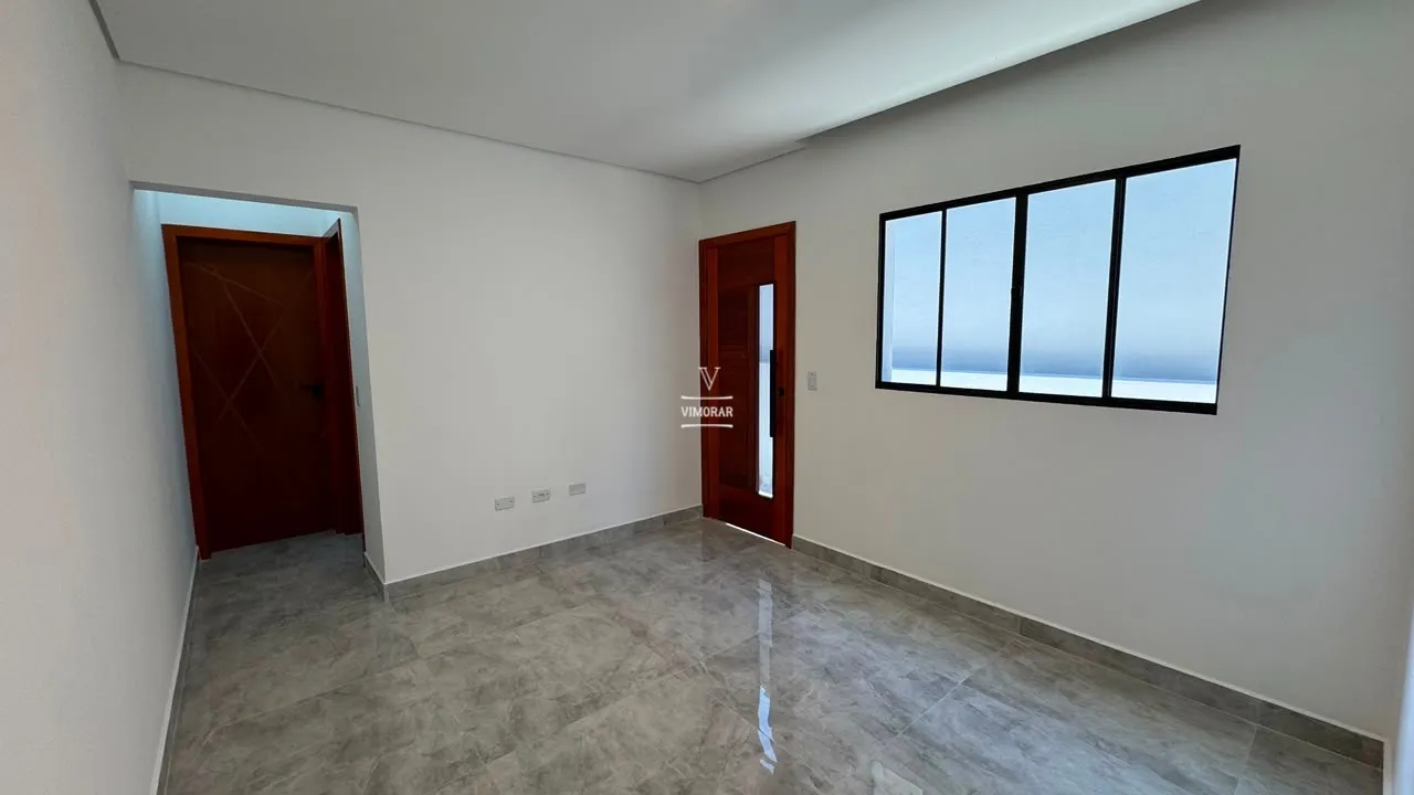 Casa t&eacute;rrea 2 dormit&oacute;rios sendo 1 su&iacute;te + 4 vagas de garagem  Itaquaquecetuba - 