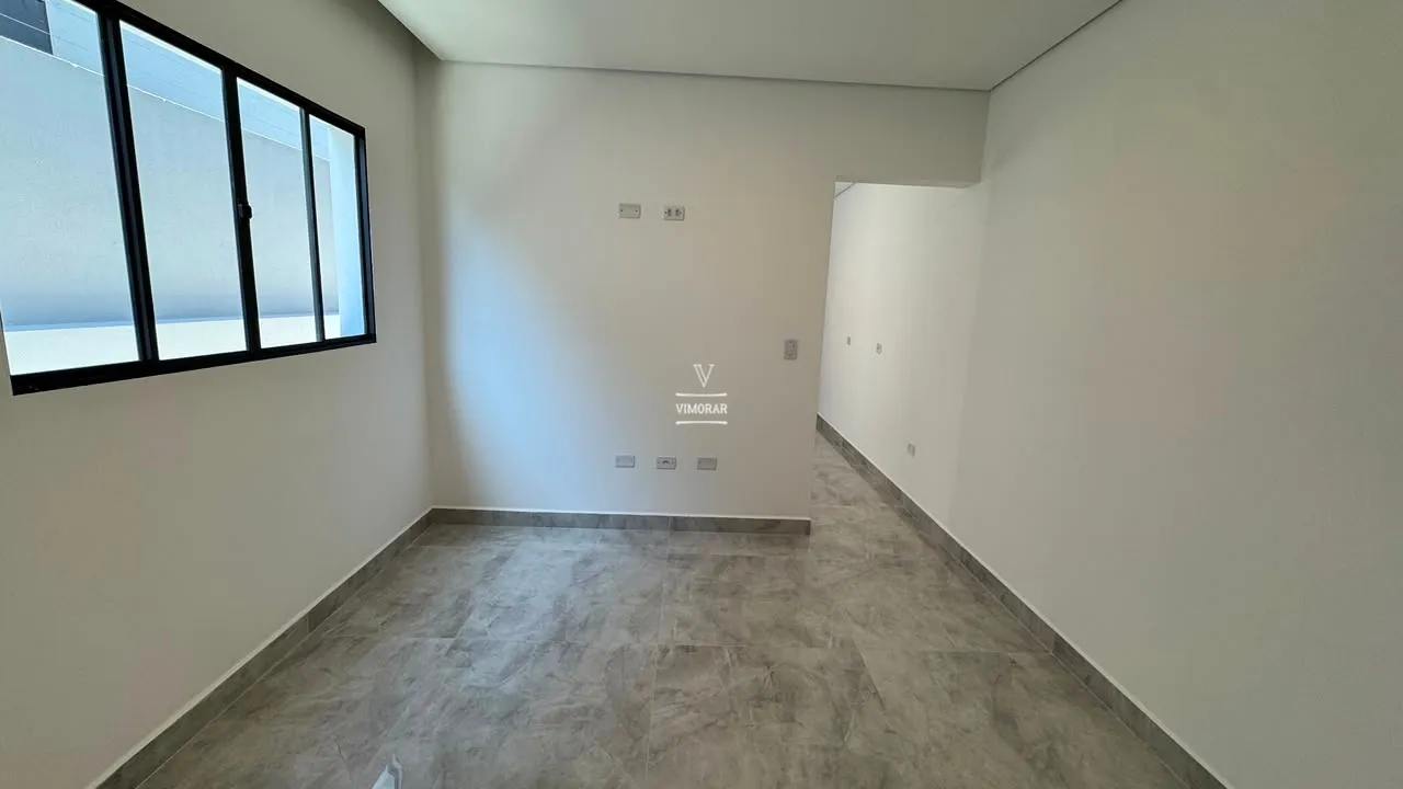 Casa t&eacute;rrea 2 dormit&oacute;rios sendo 1 su&iacute;te + 4 vagas de garagem  Itaquaquecetuba - 