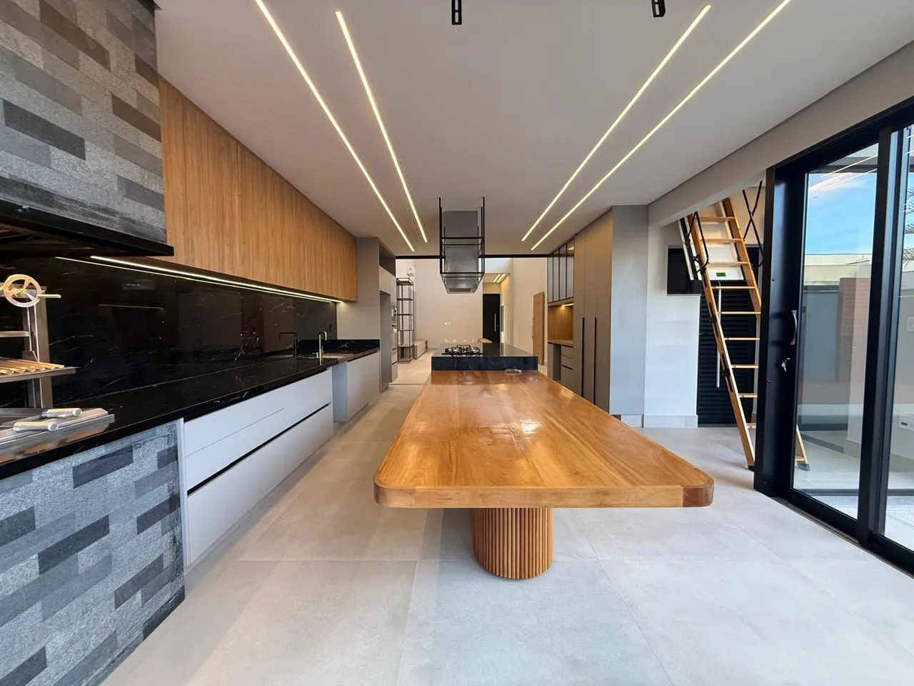 CASA DE LUXO COM 3 SU&Iacute;TES, ESCRIT&Oacute;RIO, SAUNA E PISCINA Rodovia Anhangüera Campinas - 
