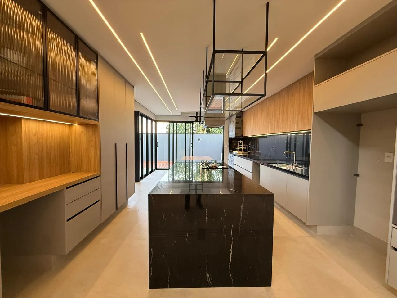 CASA DE LUXO COM 3 SU&Iacute;TES, ESCRIT&Oacute;RIO, SAUNA E PISCINA Rodovia Anhangüera Campinas - 