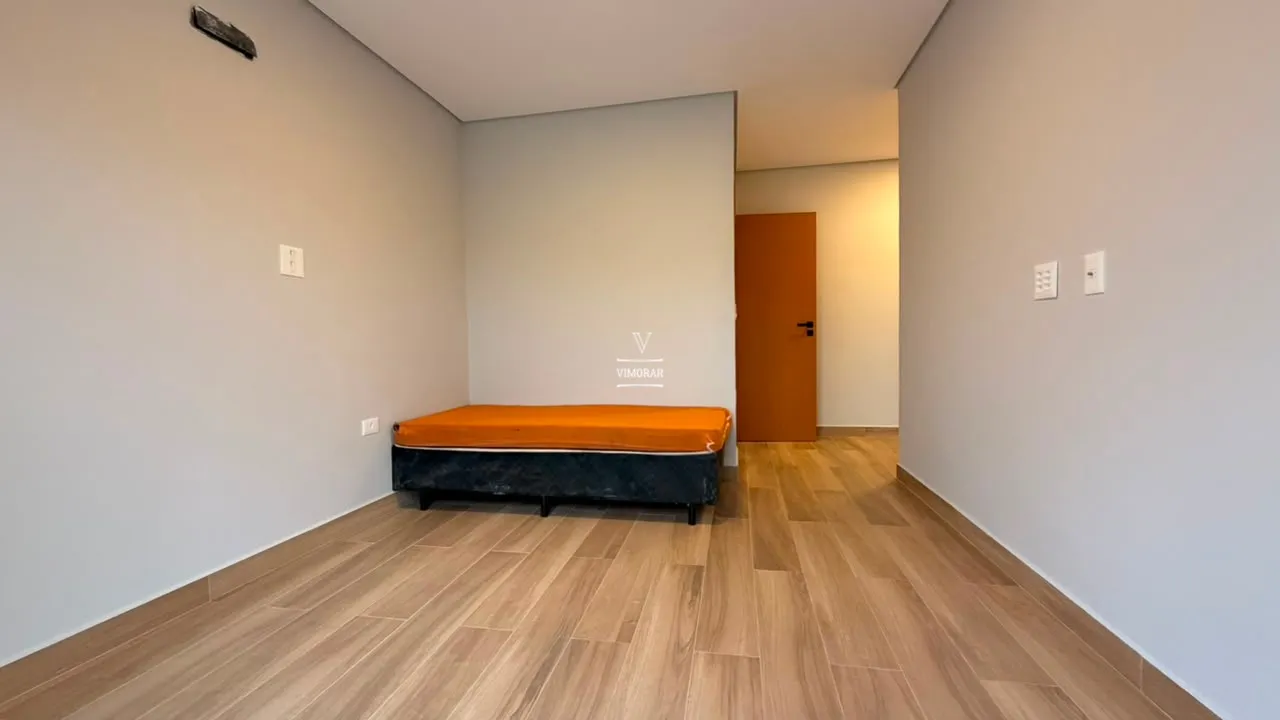 Sobrado em condom&iacute;nio 4 su&iacute;tes + 3 vagas de garagem  Bertioga - 