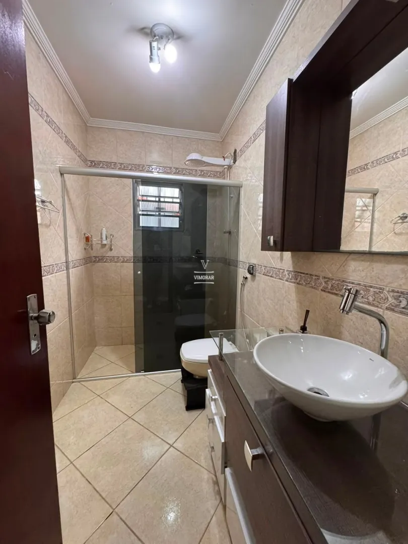 Casa assobradada 2 dormit&oacute;rios sendo 1 su&iacute;te + &aacute;rea gourmet  Guarulhos - 