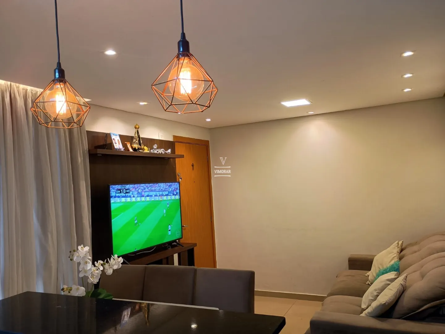 Apartamento 2 dormit&oacute;rios + 1 vaga de garagem  Guarulhos - 