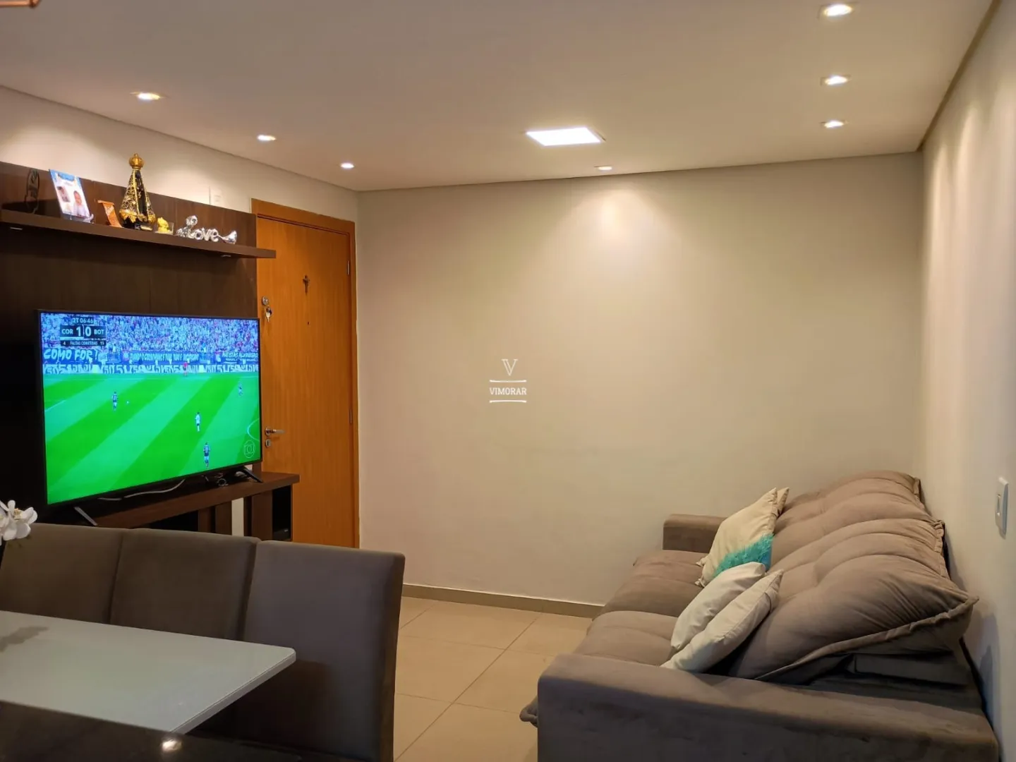 Apartamento 2 dormit&oacute;rios + 1 vaga de garagem  Guarulhos - 