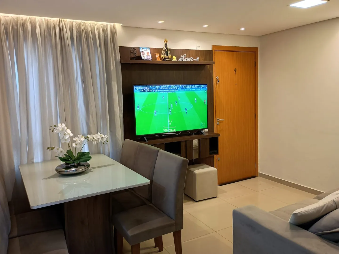 Apartamento 2 dormit&oacute;rios + 1 vaga de garagem  Guarulhos - 