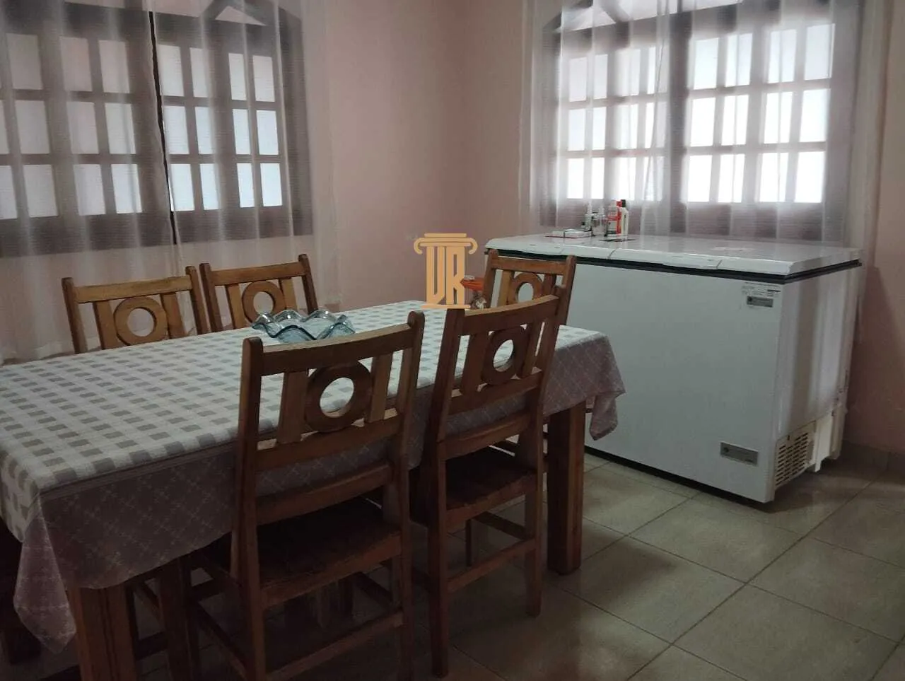 CH&Aacute;CARA COM PISCINA &Agrave; VENDA EM S&Atilde;O JOS&Eacute; DOS CAMPOS/SP  São José dos Campos - 