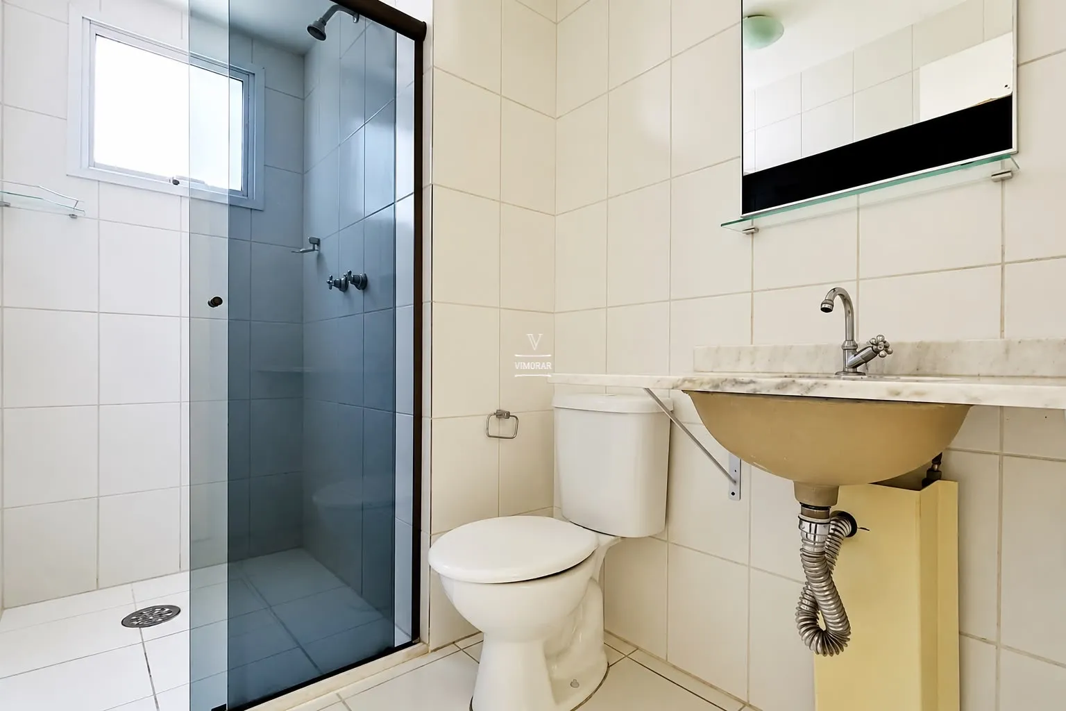 Apartamento 2 dormit&oacute;rios sendo 1 su&iacute;te + 1 vaga de garagem  Guarulhos - 
