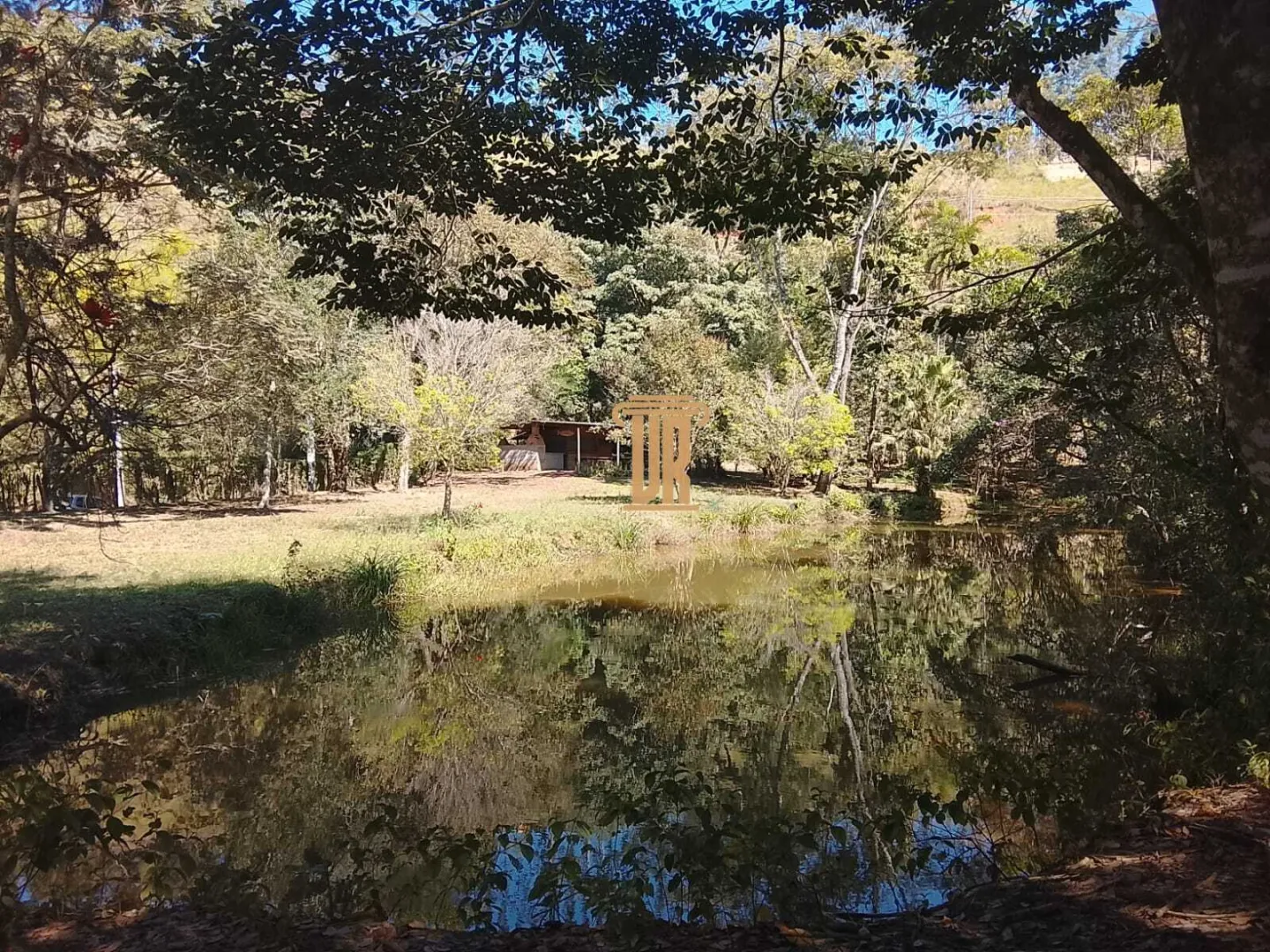 CH&Aacute;CARA COM 14.000 M&sup2; &Agrave; VENDA EM S&Atilde;O JOS&Eacute; DOS CAMPOS/SP  São José dos Campos - 