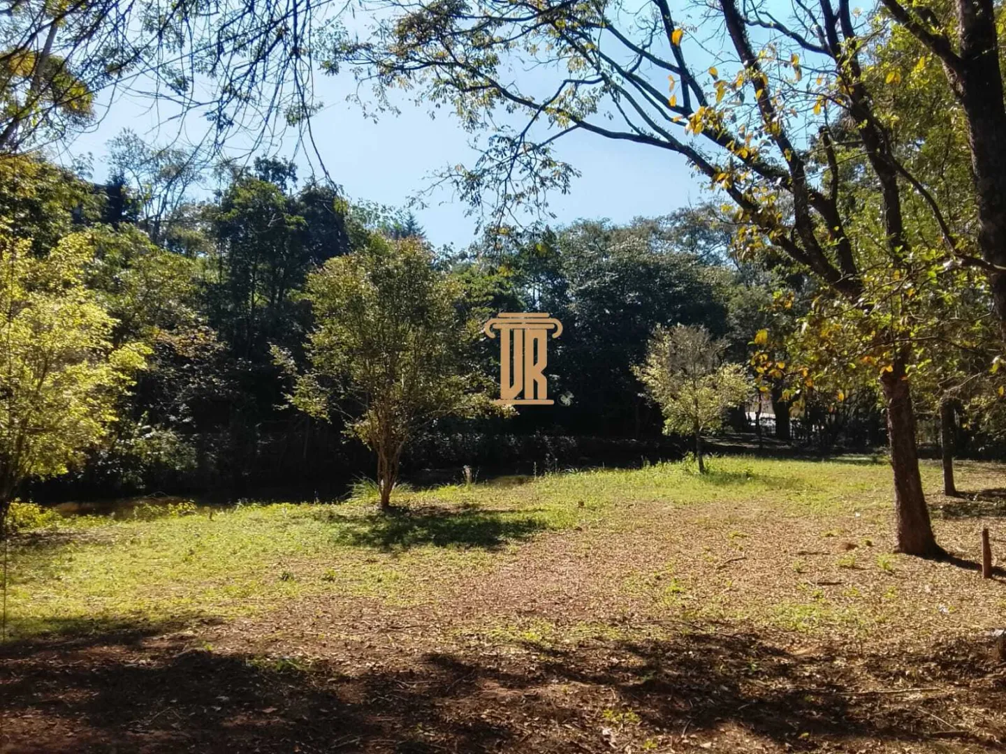 CH&Aacute;CARA COM 14.000 M&sup2; &Agrave; VENDA EM S&Atilde;O JOS&Eacute; DOS CAMPOS/SP  São José dos Campos - 