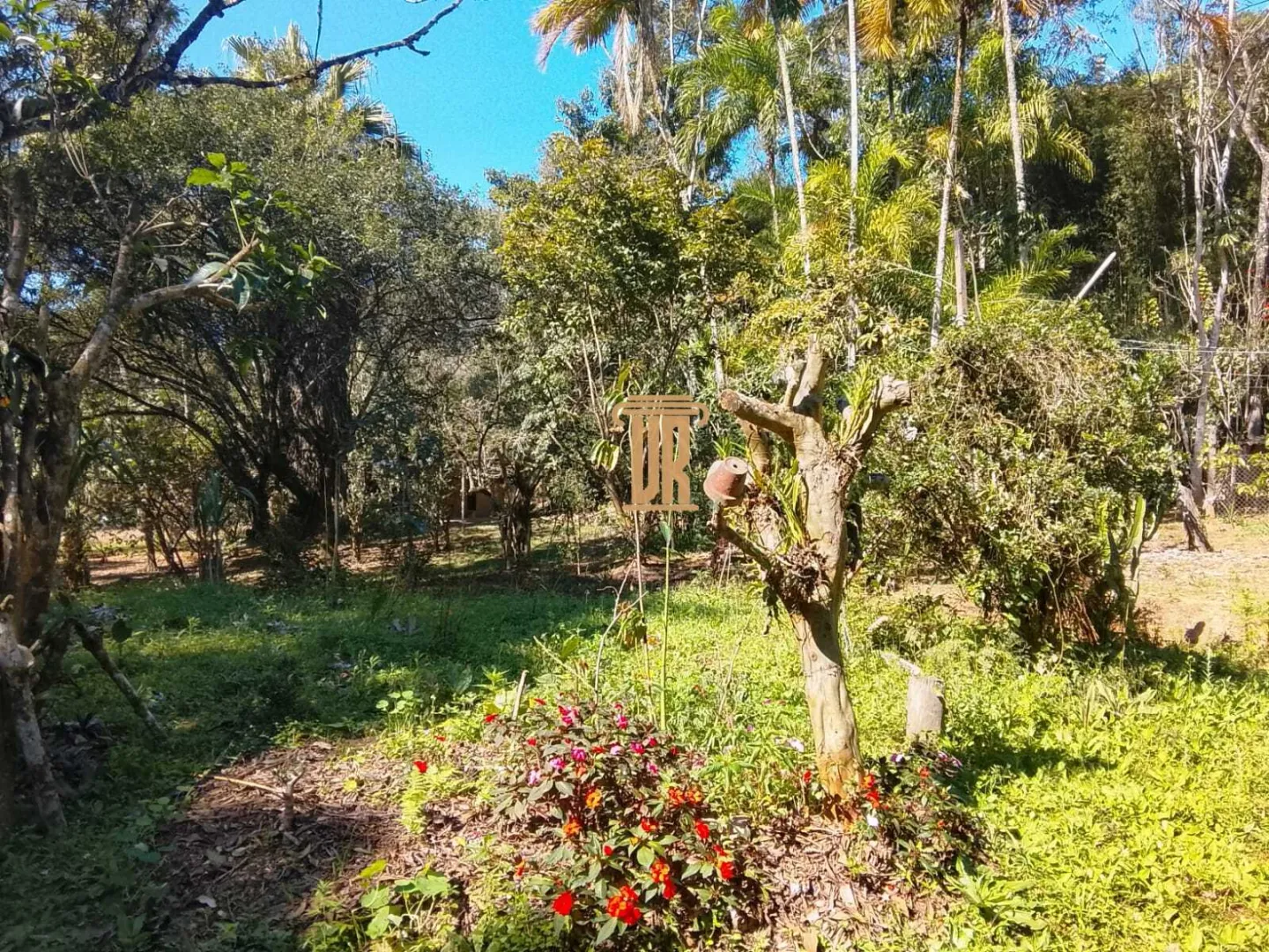 CH&Aacute;CARA COM 14.000 M&sup2; &Agrave; VENDA EM S&Atilde;O JOS&Eacute; DOS CAMPOS/SP  São José dos Campos - 