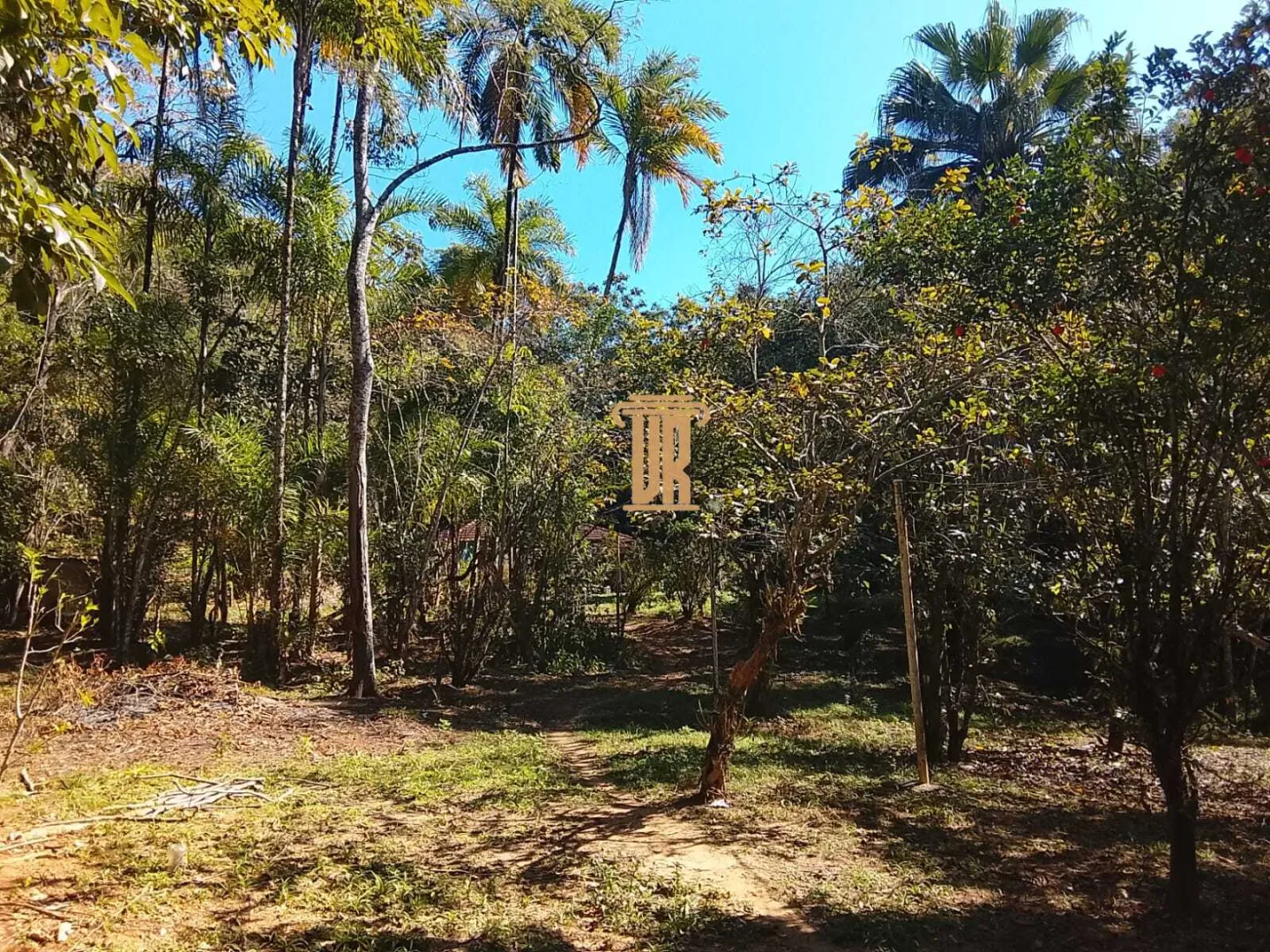 CH&Aacute;CARA COM 14.000 M&sup2; &Agrave; VENDA EM S&Atilde;O JOS&Eacute; DOS CAMPOS/SP  São José dos Campos - 