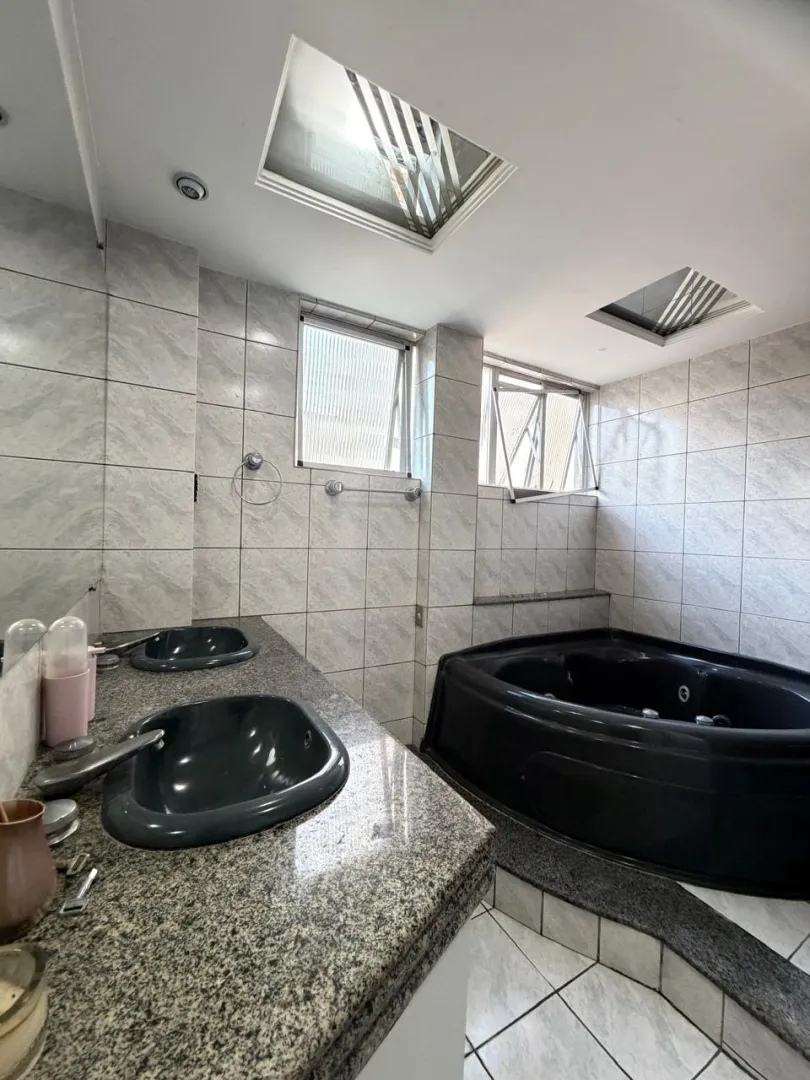 APARTAMENTO 4 QUARTOS SU&Iacute;TE VARANDA DEPEND&Ecirc;NCIA ELEVADORES ACADEMIA &Agrave; VENDA JD APIPEMA! Rua Professor Sabino Silva Salvador - 
