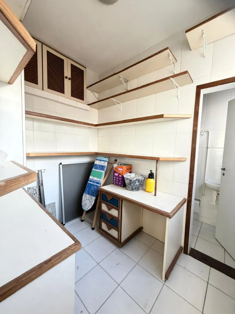 APARTAMENTO 4 QUARTOS SU&Iacute;TE VARANDA DEPEND&Ecirc;NCIA ELEVADORES ACADEMIA &Agrave; VENDA JD APIPEMA! Rua Professor Sabino Silva Salvador - 