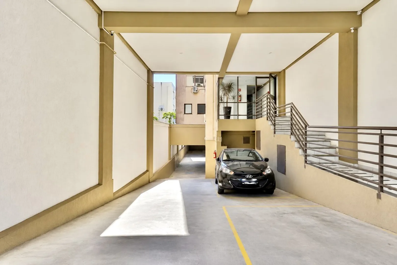 R$ 449.000 - OPORTUNIDADE - 74M2 - 2 DORM - SU&Iacute;TE - CHURRASQUEIRA - 1 VAGA Avenida Bagé Porto Alegre - 