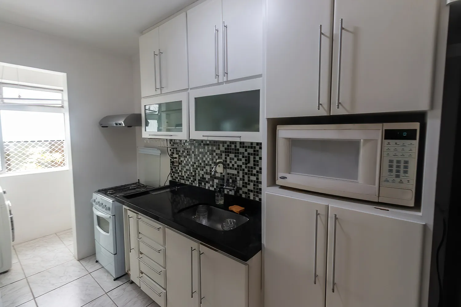 ALUGO EXCELENTE APARTAMENTO MOBILIADO DE 2 DORMIT&Oacute;RIOS 60M&sup2; Rua Pedroso Alvarenga São Paulo - 