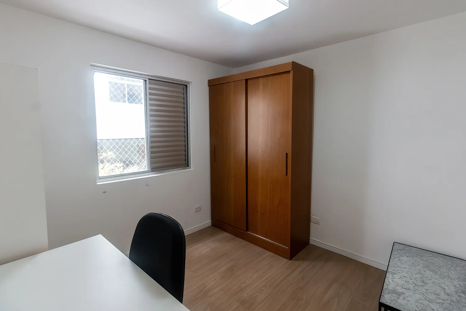 ALUGO EXCELENTE APARTAMENTO MOBILIADO DE 2 DORMIT&Oacute;RIOS 60M&sup2; Rua Pedroso Alvarenga São Paulo - 