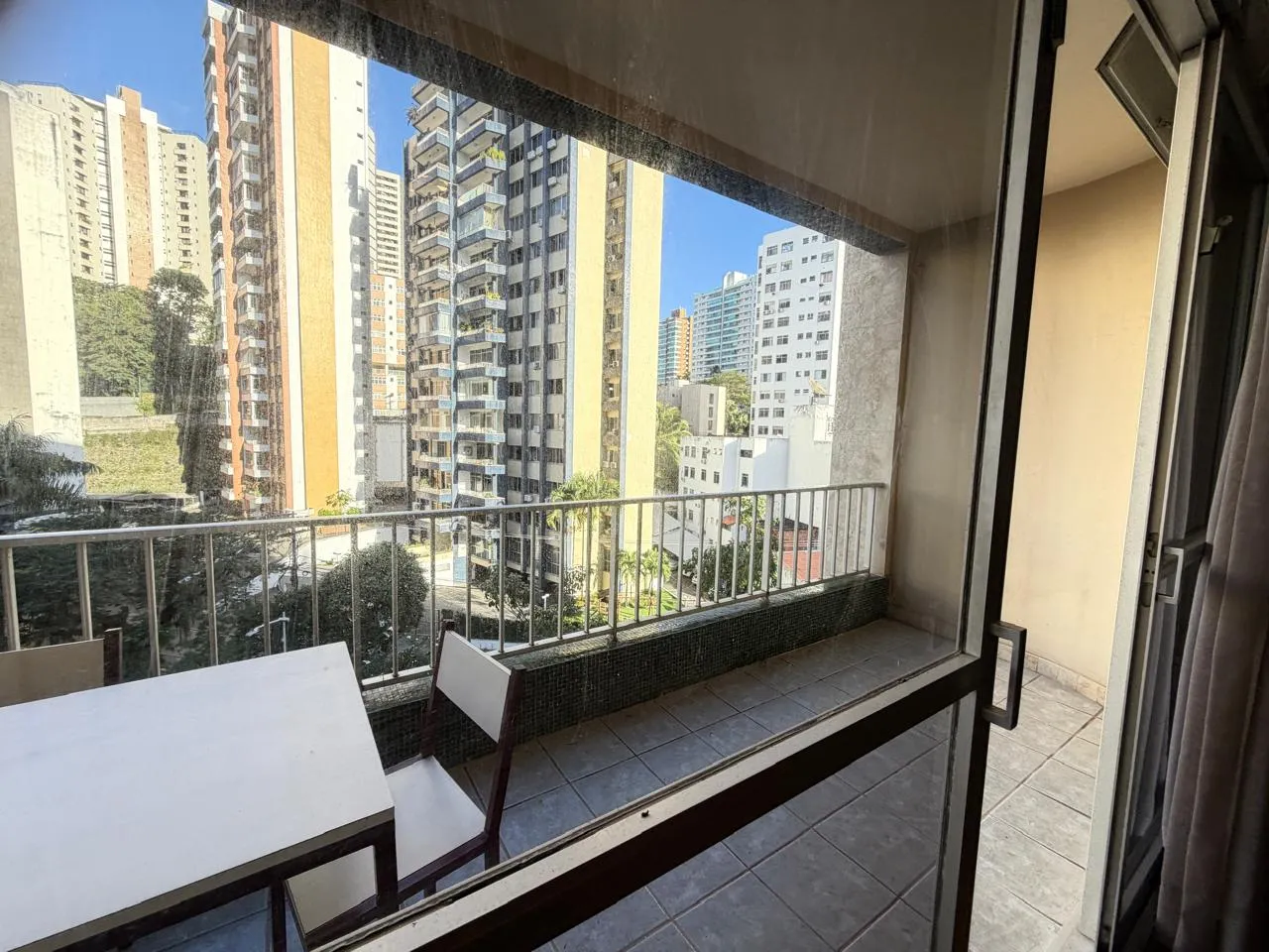 APARTAMENTO 4 QUARTOS SU&Iacute;TE VARANDA DEPEND&Ecirc;NCIA ELEVADORES ACADEMIA &Agrave; VENDA JD APIPEMA! Rua Professor Sabino Silva Salvador - 