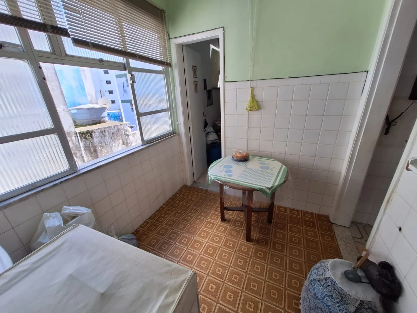 APARTAMENTO 3 QUARTOS DEPEND&Ecirc;NCIA NASCENTE GARAGEM &Agrave; VENDA NA BARRA! Avenida Princesa Isabel Salvador - 