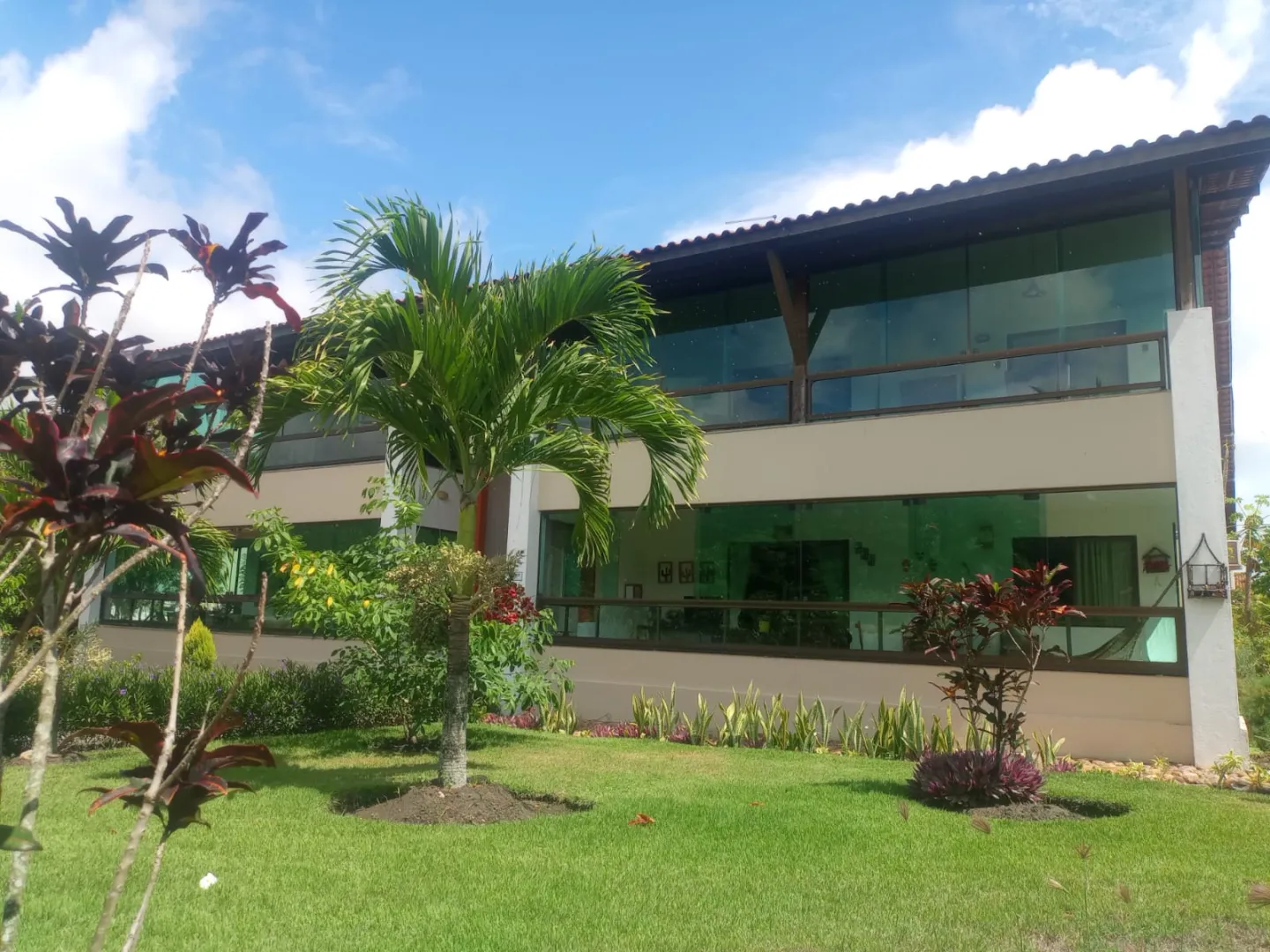 Flat &agrave; venda com 127m&sup2; | Varand&atilde;o 22m&sup2; | 3 su&iacute;tes | Hotel em Gravat&aacute;  Gravatá - 