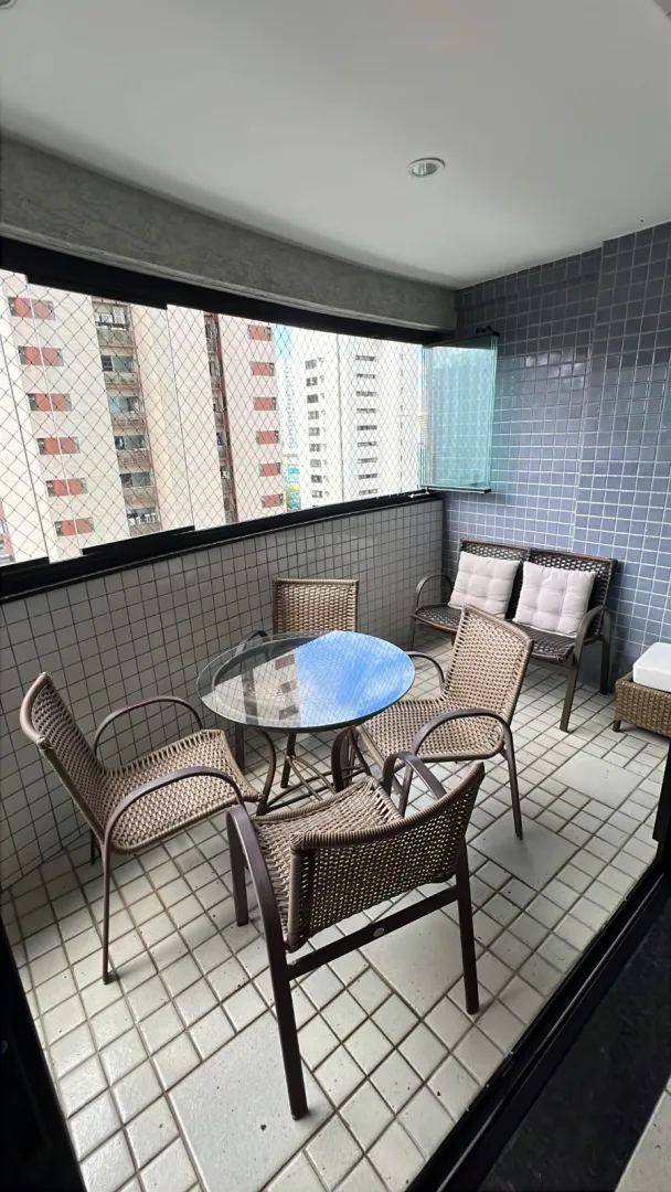 Apartamento &agrave; venda com 158m&sup2; | Porteira fechada | 4 quartos sendo 3 su&iacute;tes | Boa viagem Rua Tenente João Cícero Recife - 