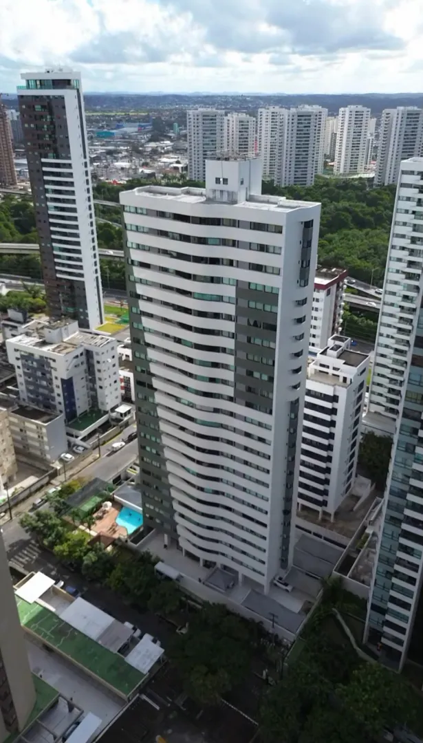Apartamento &agrave; venda com 158m&sup2; | Porteira fechada | 4 quartos sendo 3 su&iacute;tes | Boa viagem Rua Tenente João Cícero Recife - 