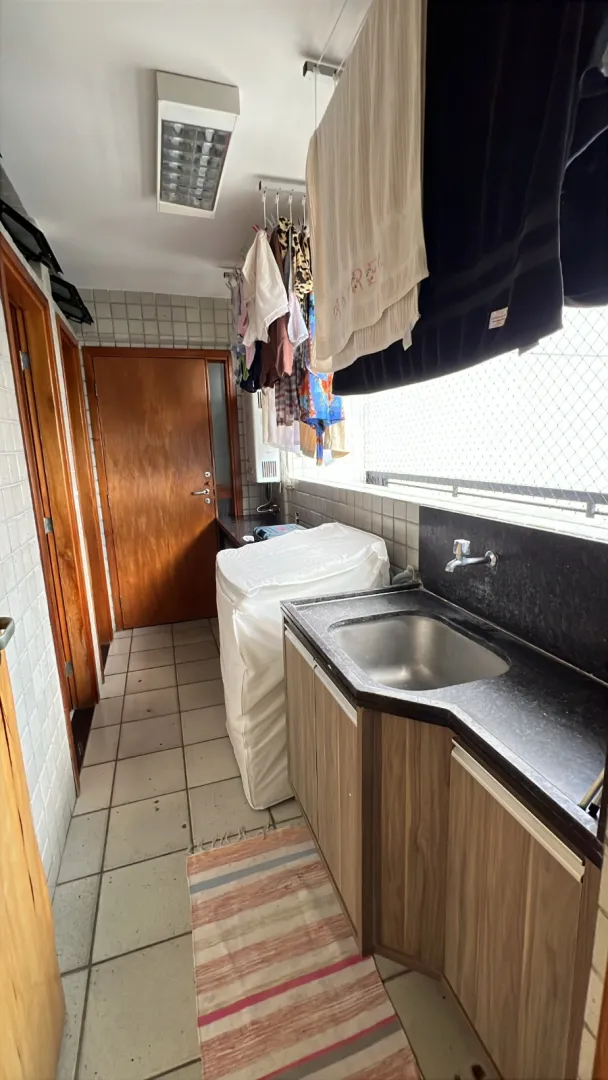 Apartamento &agrave; venda com 158m&sup2; | Porteira fechada | 4 quartos sendo 3 su&iacute;tes | Boa viagem Rua Tenente João Cícero Recife - 