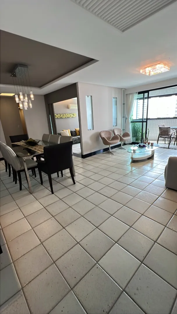 Apartamento &agrave; venda com 158m&sup2; | Porteira fechada | 4 quartos sendo 3 su&iacute;tes | Boa viagem Rua Tenente João Cícero Recife - 