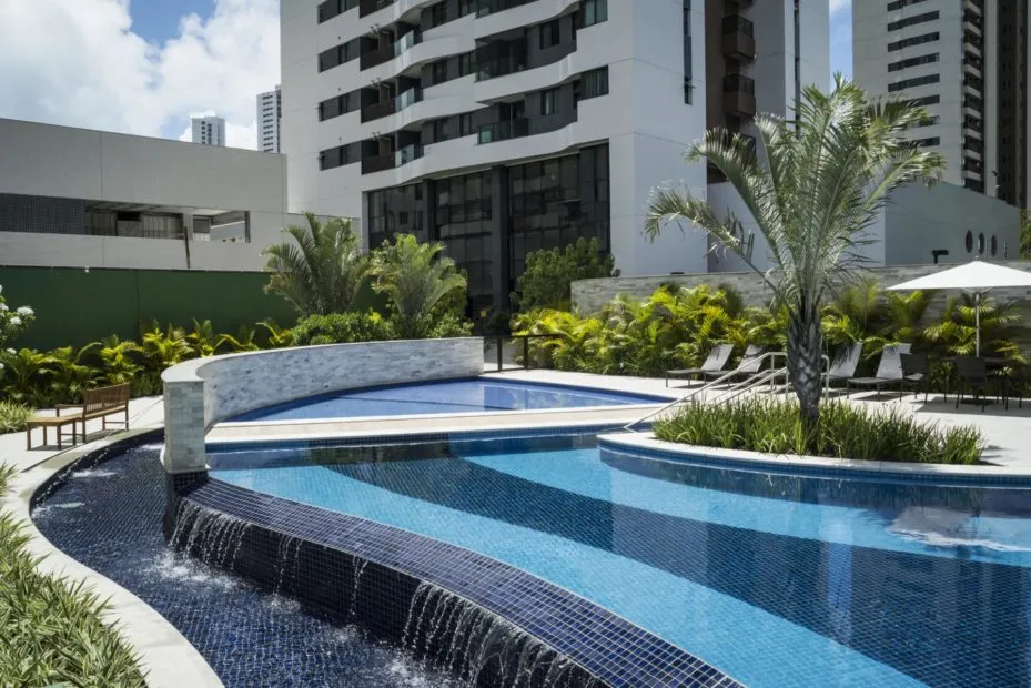 Apartamento &agrave; venda com 59 m&sup2; | 2 quartos, 1 su&iacute;te | M&oacute;veis planejados | Semi-mobiliado Rua Antônio Falcão Recife - 