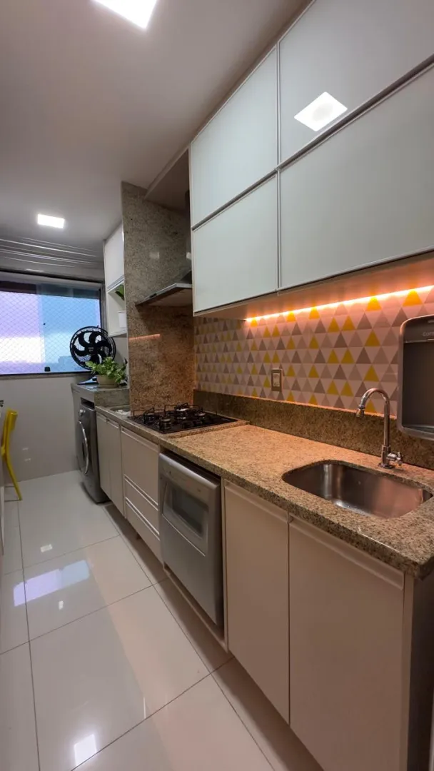 Apartamento &agrave; venda com 59 m&sup2; | 2 quartos, 1 su&iacute;te | M&oacute;veis planejados | Semi-mobiliado Rua Antônio Falcão Recife - 