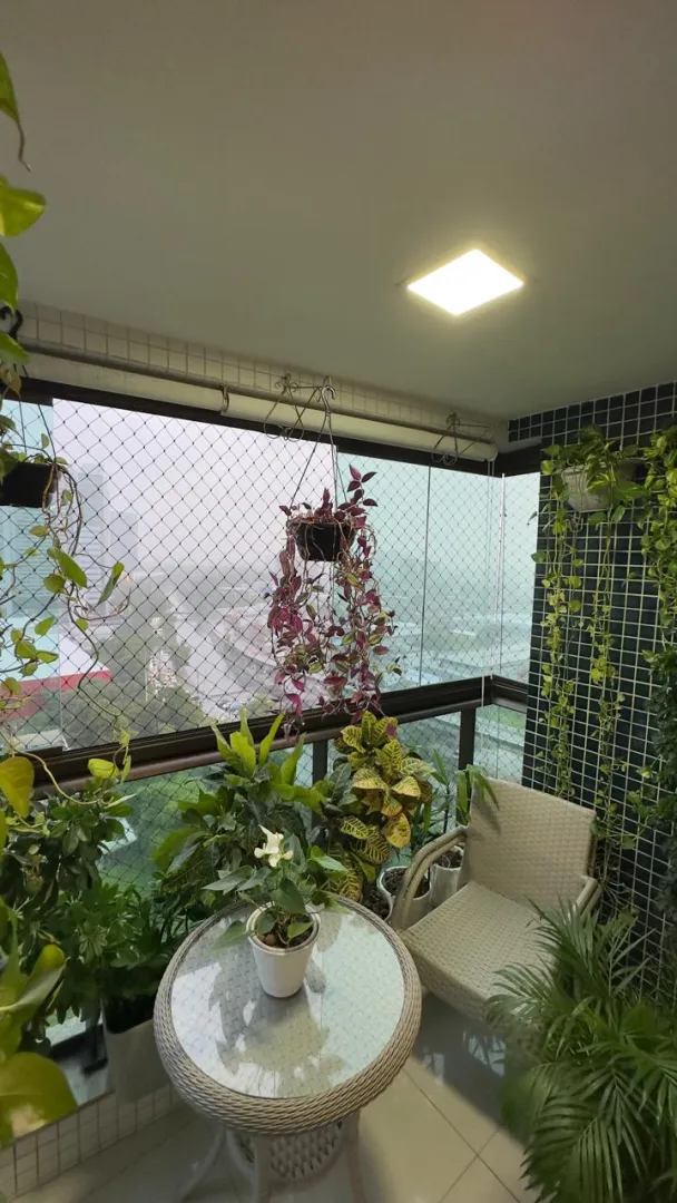 Apartamento &agrave; venda com 59 m&sup2; | 2 quartos, 1 su&iacute;te | M&oacute;veis planejados | Semi-mobiliado Rua Antônio Falcão Recife - 