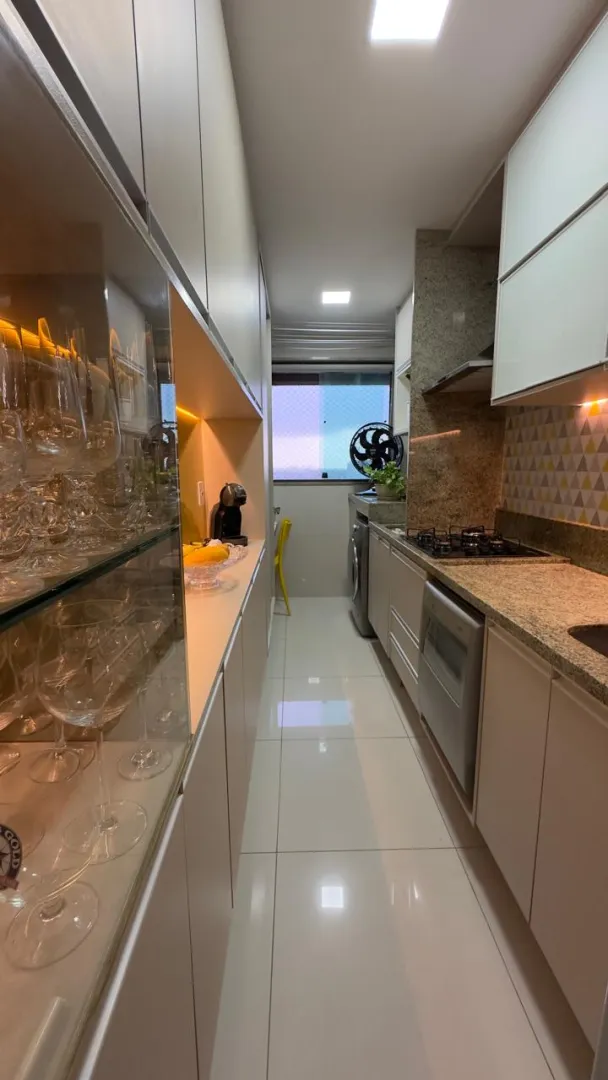 Apartamento &agrave; venda com 59 m&sup2; | 2 quartos, 1 su&iacute;te | M&oacute;veis planejados | Semi-mobiliado Rua Antônio Falcão Recife - 