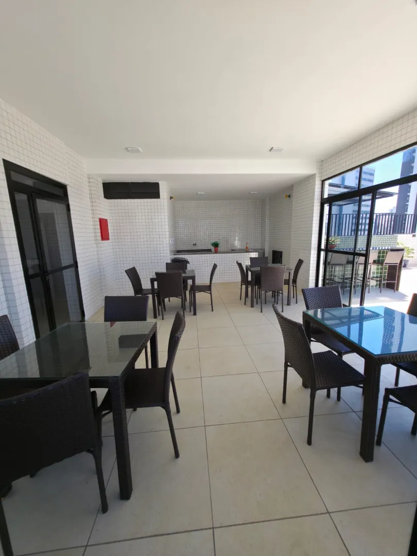 Apartamento &agrave; venda com 128m&sup2; | 4 quartos, 3 su&iacute;tes | 2 vagas cobertas Rua Félix de Brito e Melo Recife - 