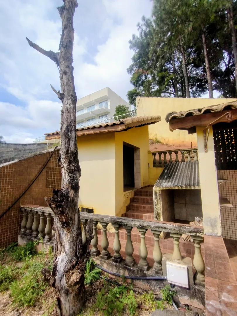 Ch&aacute;cara p&eacute; na &aacute;gua &agrave; venda na Fazenda S&atilde;o Pedro  Igaratá - 
