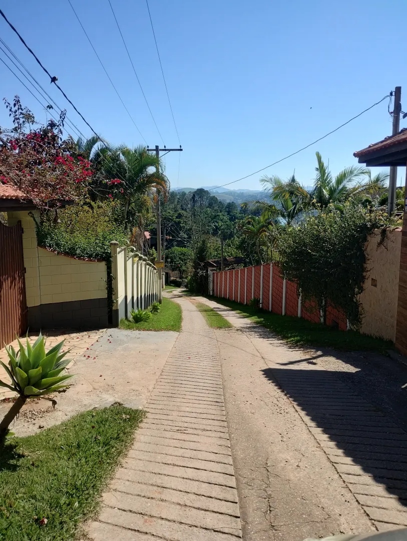 Ch&aacute;cara com piscina &agrave; venda em condom&iacute;nio  Igaratá - 